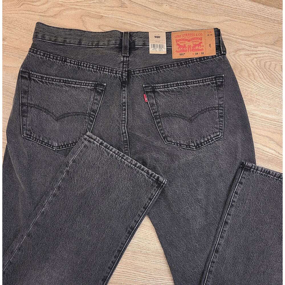 Levi’s 501 Original Fit Straight Leg Button Fly W34 x L32 Iconic Black Jeans